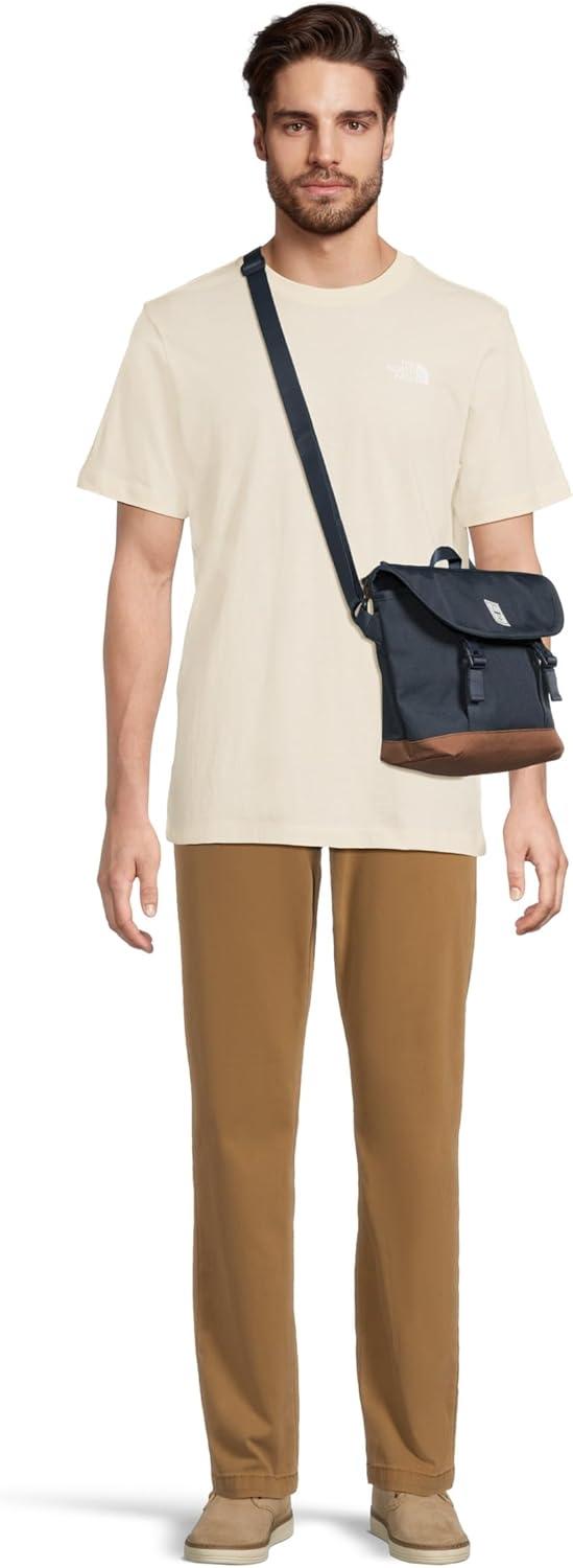 imageHerschel Cove Small MessengerNavySaddle Brown