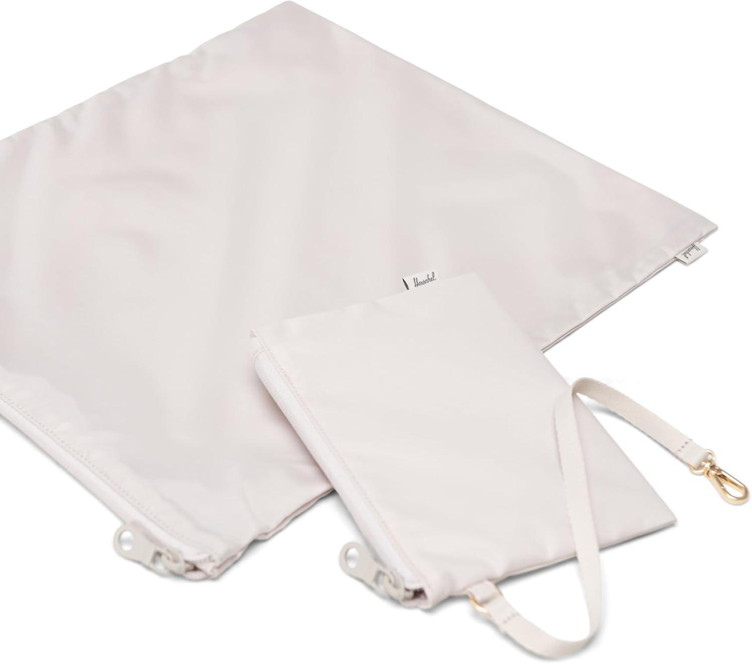 imageHerschel Maia Weekender BagMoonbeam