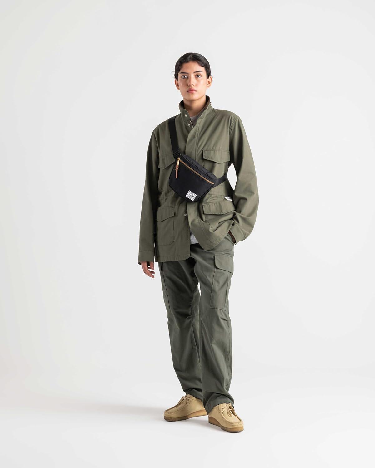 imageHerschel Settlement Hip PackNavy